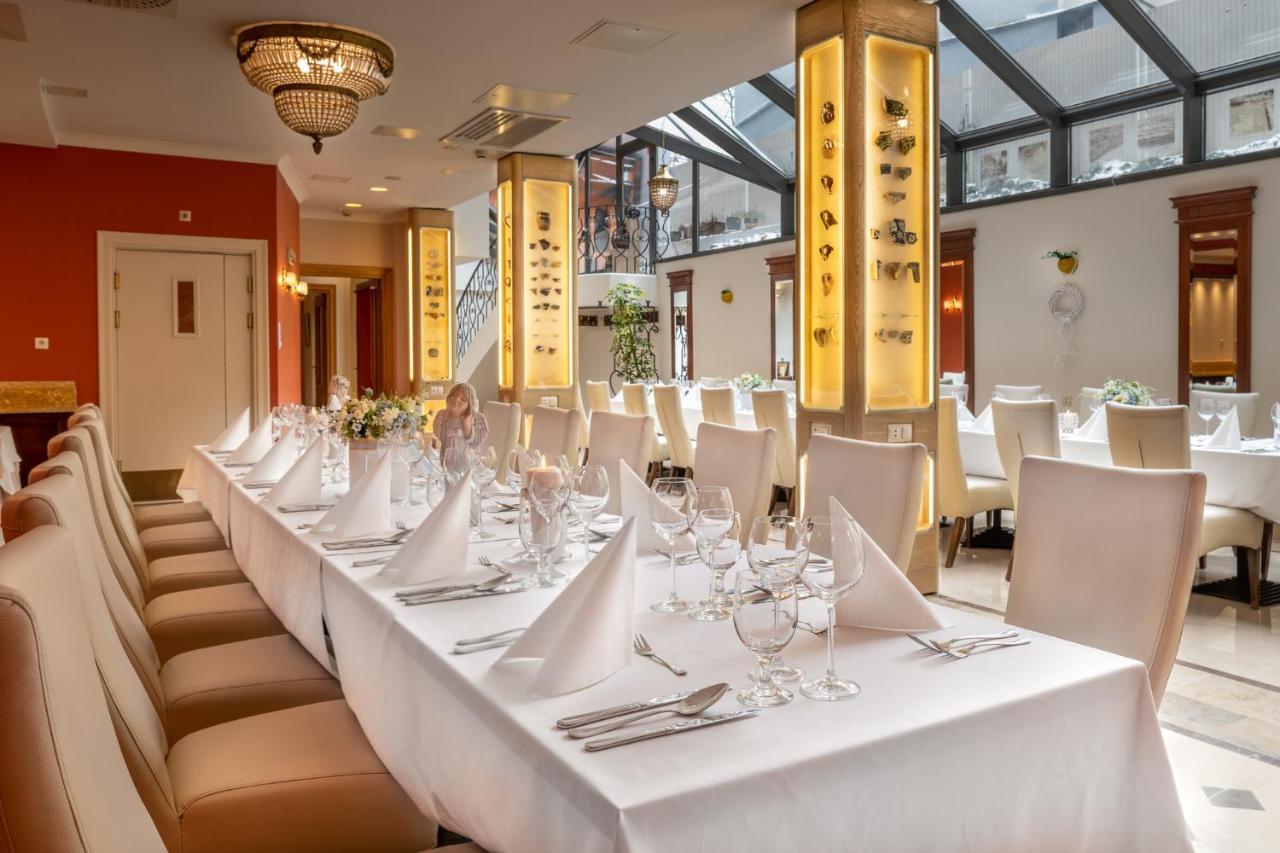 Hotel Grodek Krakow Bagian luar foto Restaurant