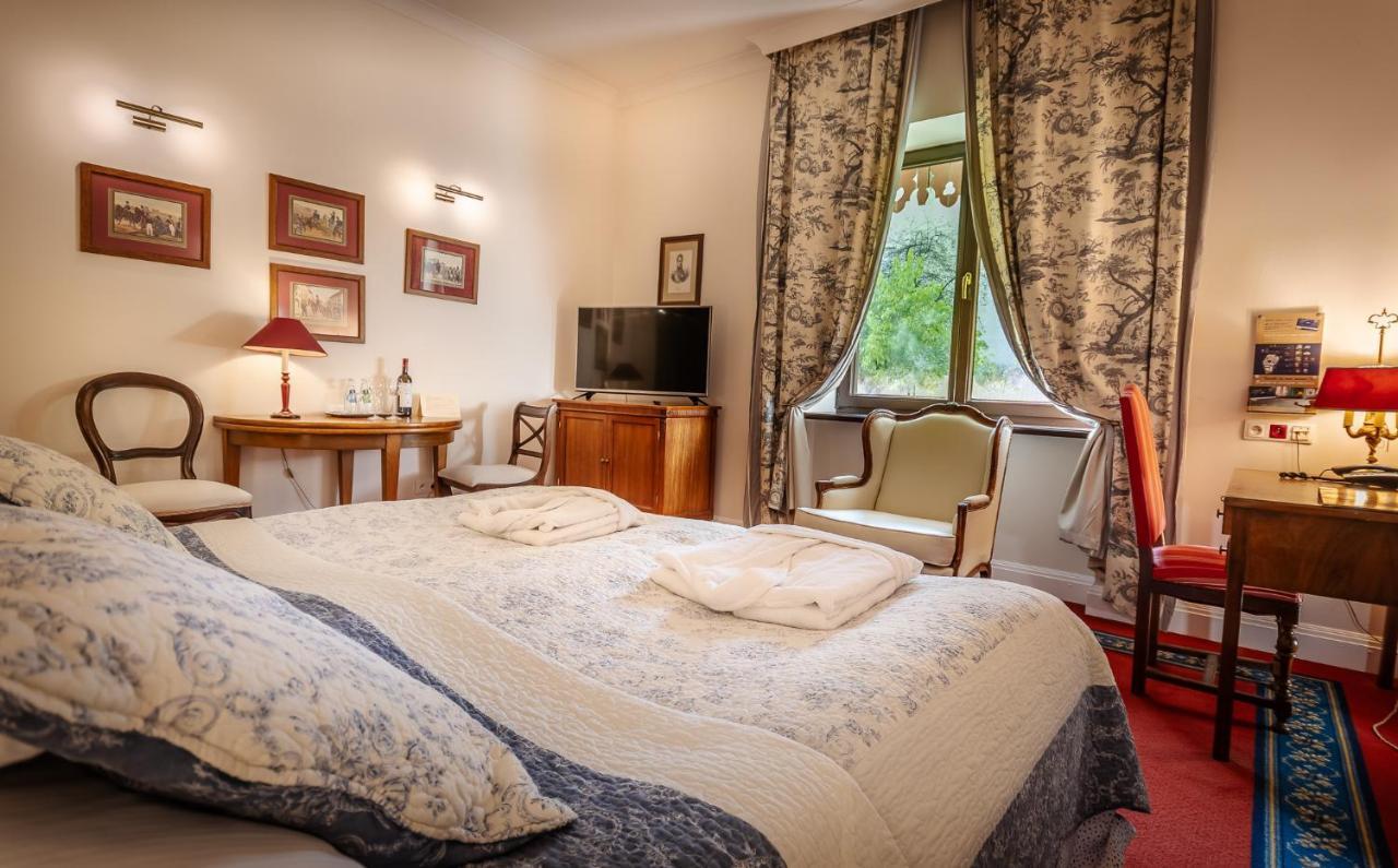 Hotel Grodek Krakow Bagian luar foto A room at the hotel